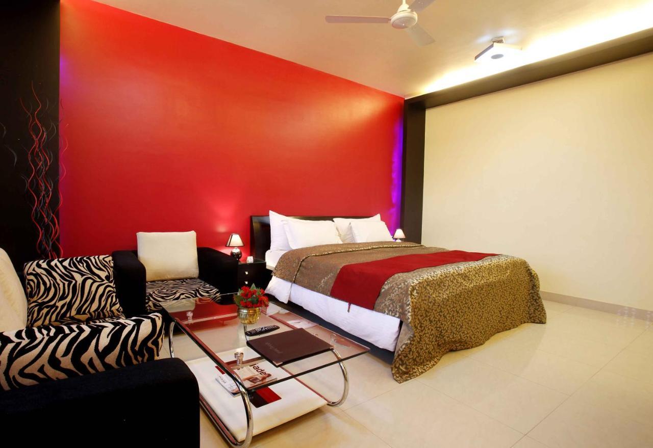 Shivoy Hotel Gorakhpur Dış mekan fotoğraf