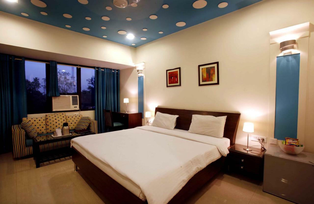 Shivoy Hotel Gorakhpur Dış mekan fotoğraf