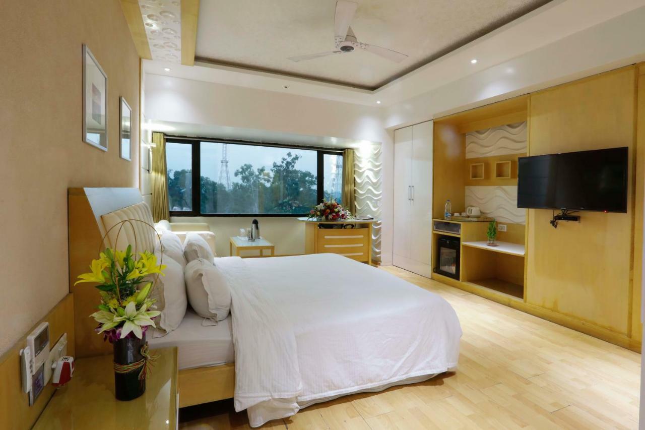 Shivoy Hotel Gorakhpur Dış mekan fotoğraf