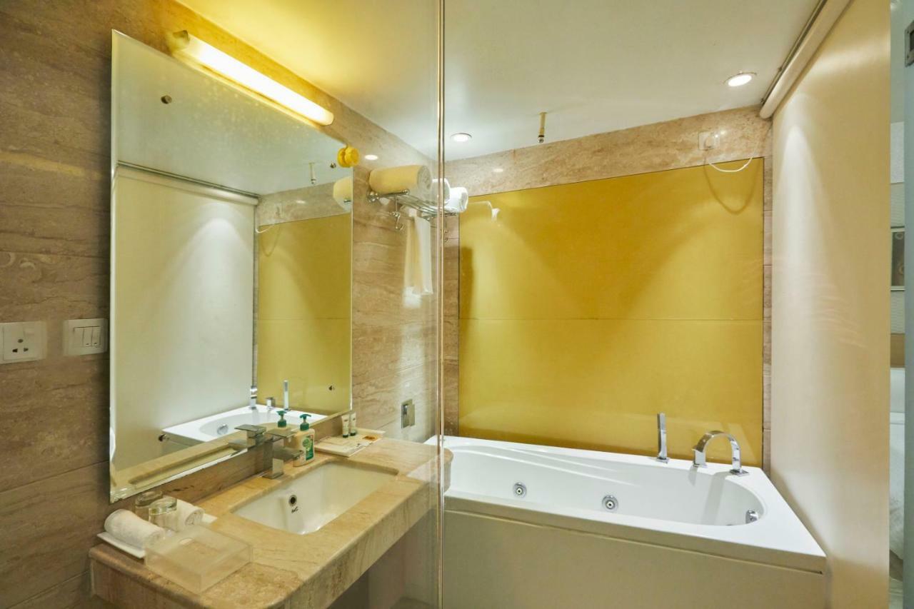 Shivoy Hotel Gorakhpur Dış mekan fotoğraf